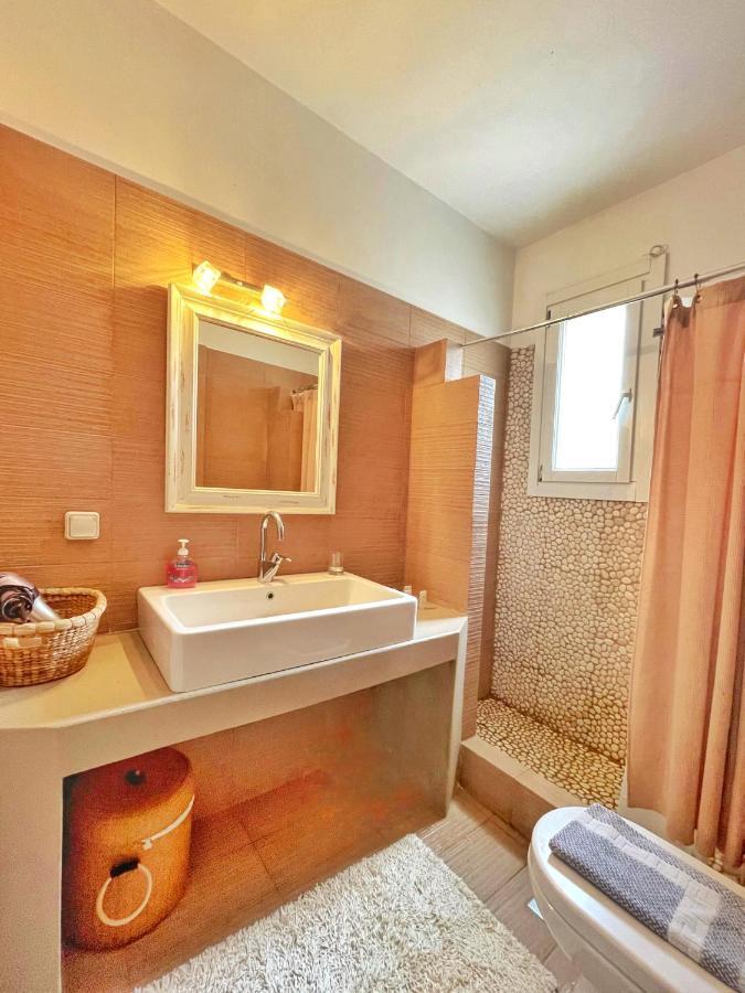 Irida Villa - Sea & Sunset Flats By Explore Andros Batsi  Luaran gambar